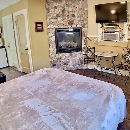 Tuscany Dream Rock Cottage/#8 Eureka Springs Exterior photo